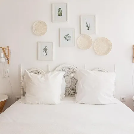 Plum Guide - Colour Theorum Appartement